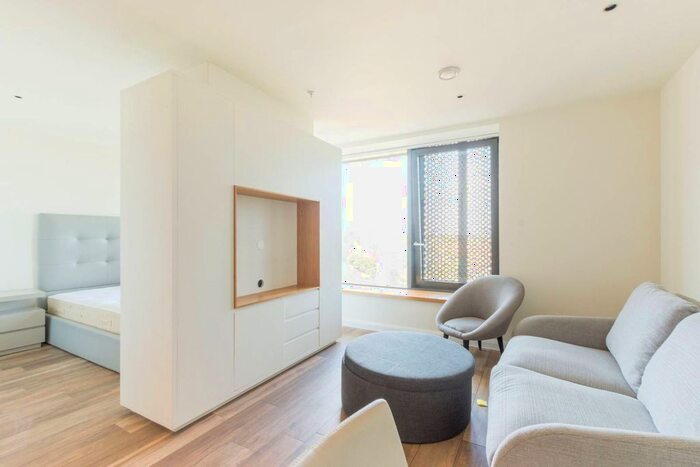 Studio To Rent In Junction Road, Archway, London, N19