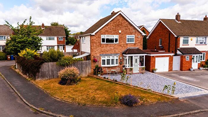 3 Bedroom Detached House For Sale In Westwick Close, Stonnall, WS9