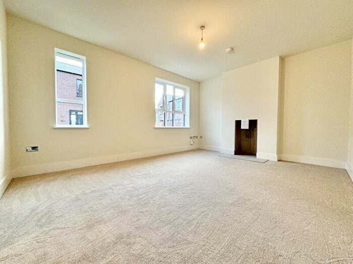 4 Bedroom Detached House For Sale In The Glade, Grimsby, DN34