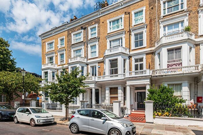 2 Bedroom Flat For Sale In Lexham Gardens, London, W8