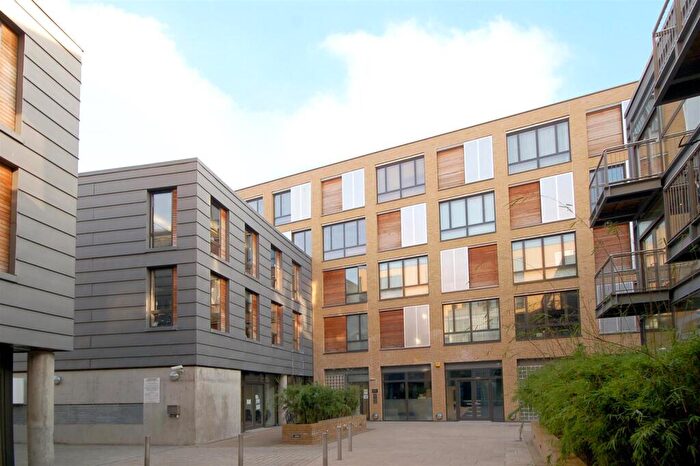 1 Bedroom Apartment To Rent In The Timberyard, Drysdale Street, N1