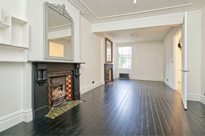 4 Bedroom Semi-Detached House To Rent In Chevening Road, Queen's Park, NW6