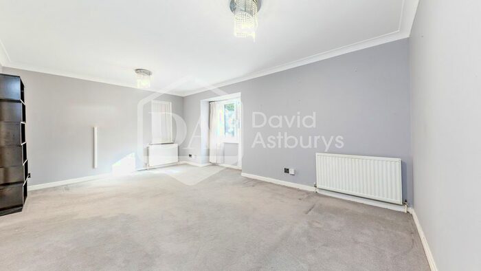 2 Bedroom Flat To Rent In Gloucester Road, New Barnet, Barnet, EN5