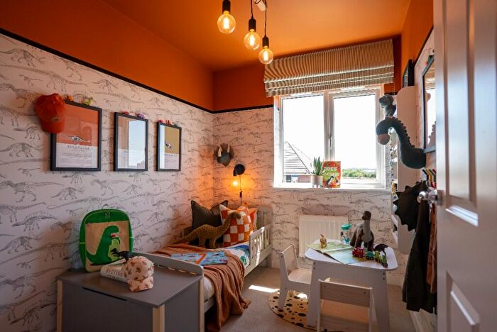 3 Bedroom Semi-Detached House For Sale In Coventry Road, Coventry, West Midlands, CV8