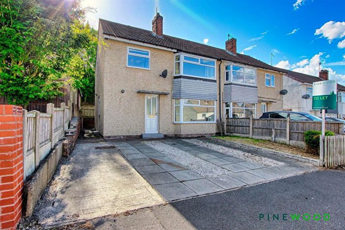 3 Bedroom Semi-Detached House To Rent In Hereford Drive, Brimington, Chesterfield, Derbyshire, S43