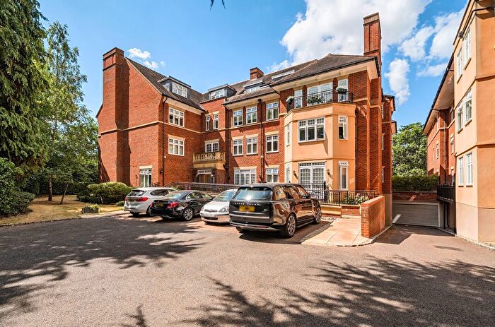 2 Bedroom Flat For Sale In Worsley Grange, Kemnal Road, Chislehurst, Kent, BR7