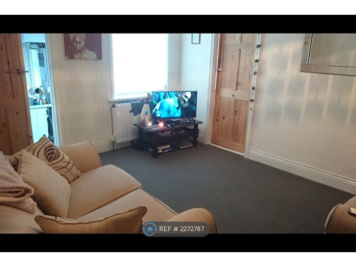 2 Bedroom Flat To Rent In Elsdon Terrace, North Shields, NE29