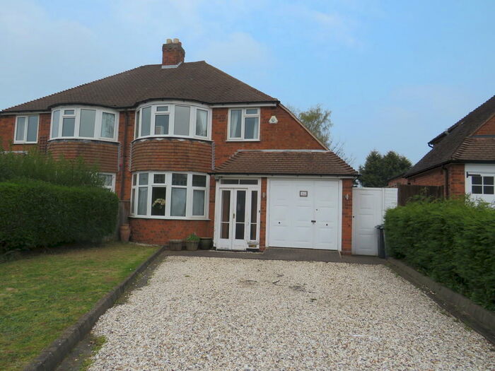 3 Bedroom Semi-Detached House To Rent In Halton Road, Boldmere, B73