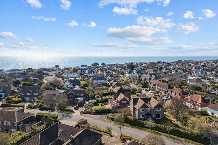 5 Bedroom Detached House For Sale In Golden Avenue, East Preston, BN16