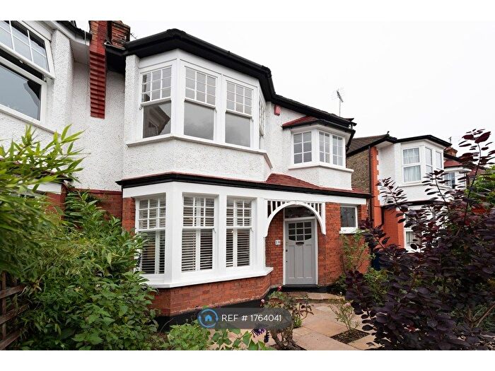 3 Bedroom Semi Detached House To Rent In Limes Avenue, London, N12