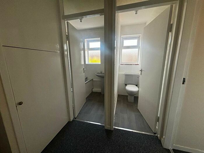 3 Bedroom Terraced House To Rent In Northbrook Way, Wirral, CH49