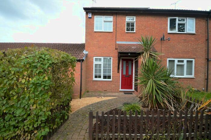 2 Bedroom Property To Rent In Wheat Close, St Albans, AL4