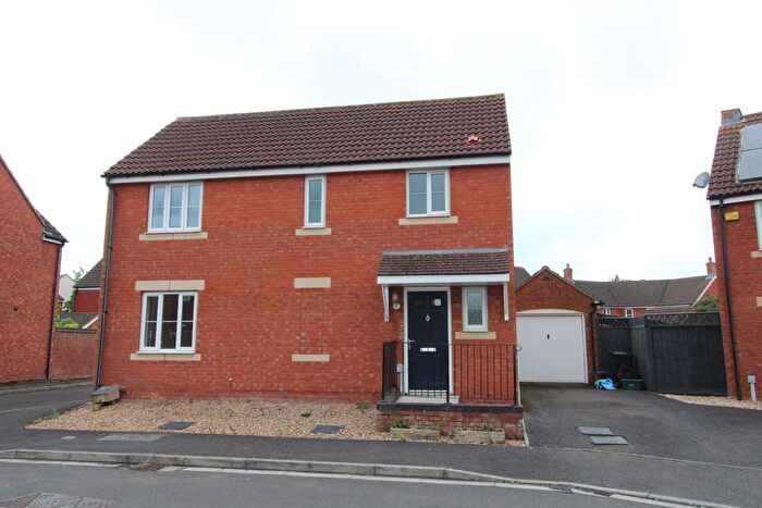 3 Bedroom Detached House To Rent In Dovai Drive, Bridgwater, TA6