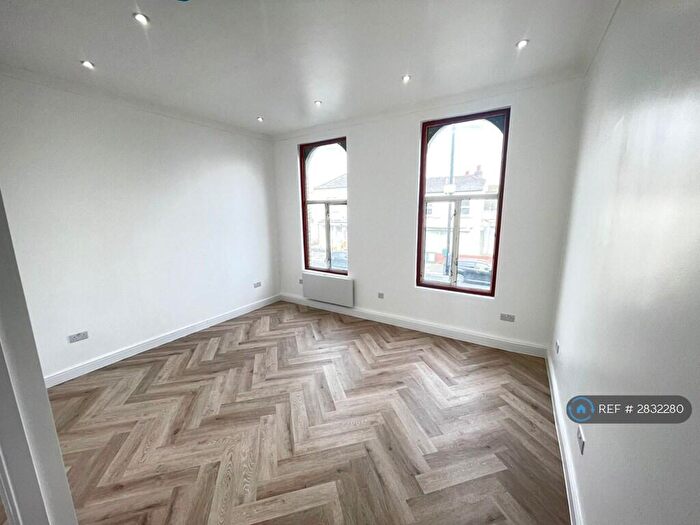 2 Bedroom Flat To Rent In Barking Road, London, E13