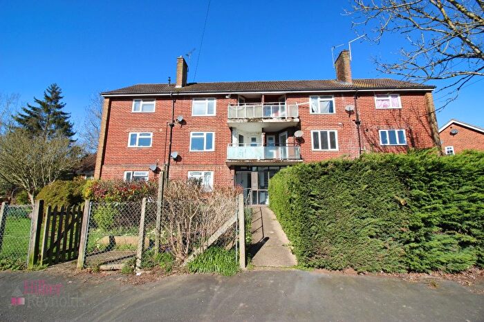 2 Bedroom Flat For Sale In Fairfield Road, Borough Green, TN15