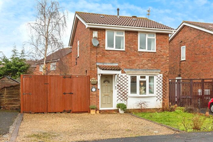 3 Bedroom Detached House For Sale In Chedworth, Yate, Bristol, BS37