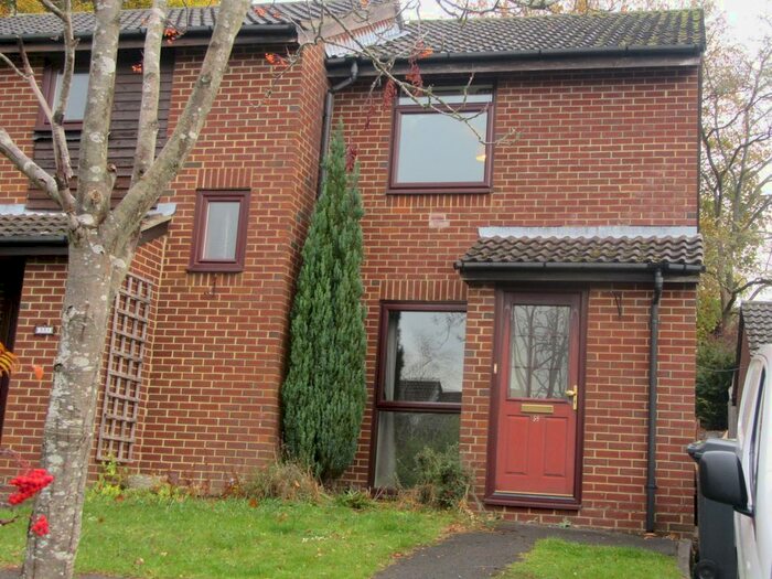 2 Bedroom End Of Terrace House To Rent In Falcon View, Winchester, SO22