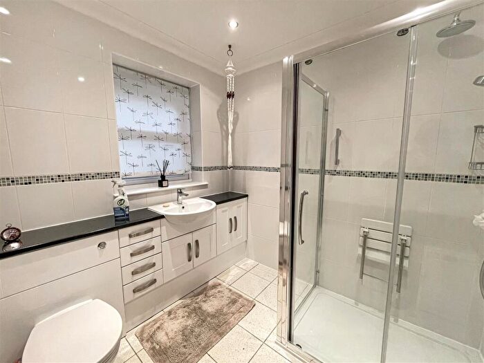 2 Bedroom Semi-Detached Bungalow For Sale In High Street, Mickleton, GL55