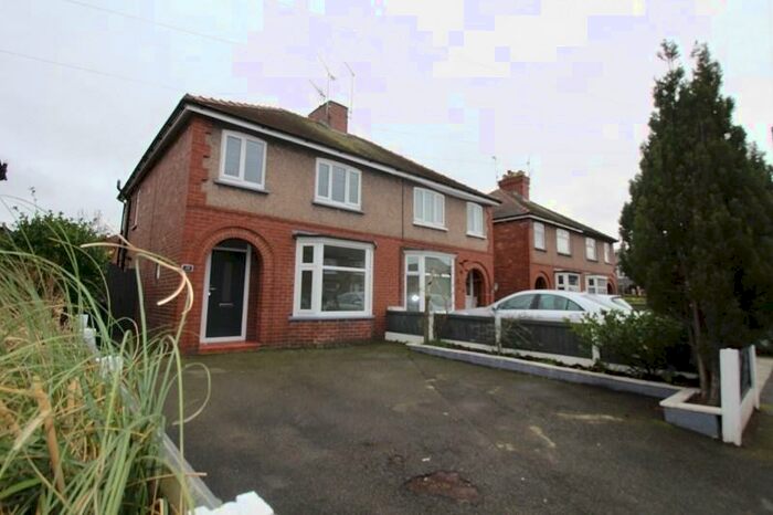 Semi-Detached House To Rent In Crewe, CW2