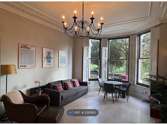 2 Bedroom Flat To Rent In Clapham Common North Side, London, SW4