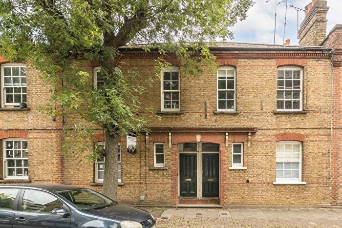 2 Bedroom Flat For Sale In Canon Beck Road, Canada Water, SE16
