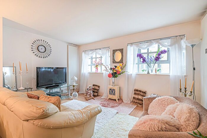 2 Bedroom Flat To Rent In St. Marychurch Street, London, SE16