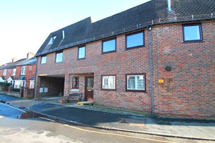 2 Bedroom Flat To Rent In Ashfield Road, Midhurst, GU29