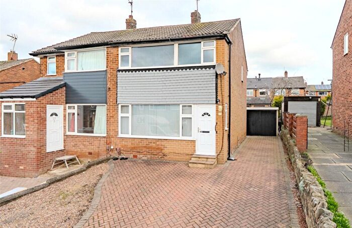 3 Bedroom Semi Detached House For Sale In Kirkwood Grove, Cookridge, Leeds, LS16