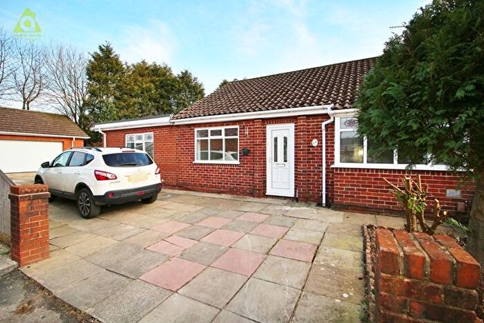 3 Bedroom Bungalow To Rent In Lime Grove, Hindley, WN2
