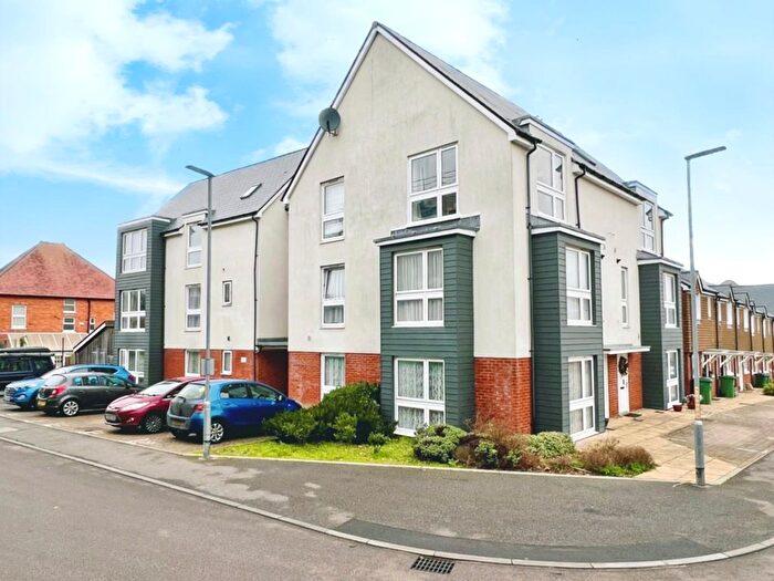 1 Bedroom Flat For Sale In Foster Way, Folkestone, CT20