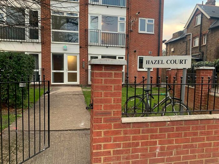 2 Bedroom Flat To Rent In Hamilton Road, London W5