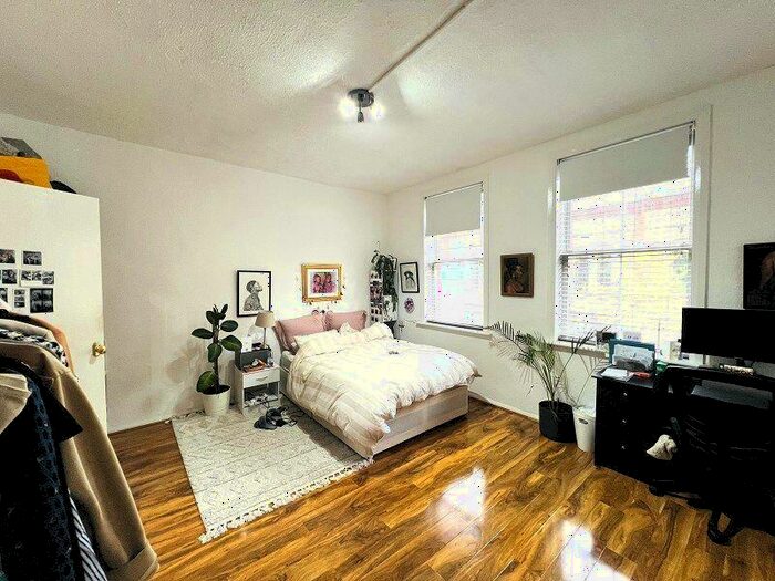 Studio To Rent In Fashion Street, Spitalfields, London., E1