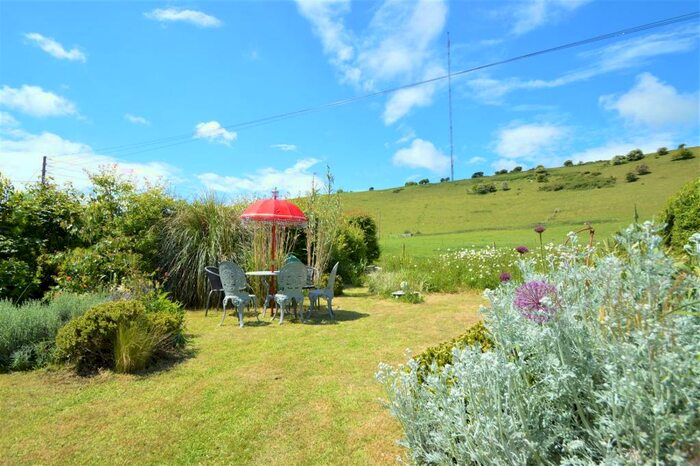 4 Bedroom Barn Conversion For Sale In Chillerton Farm Barns, Chillerton, Newport, PO30
