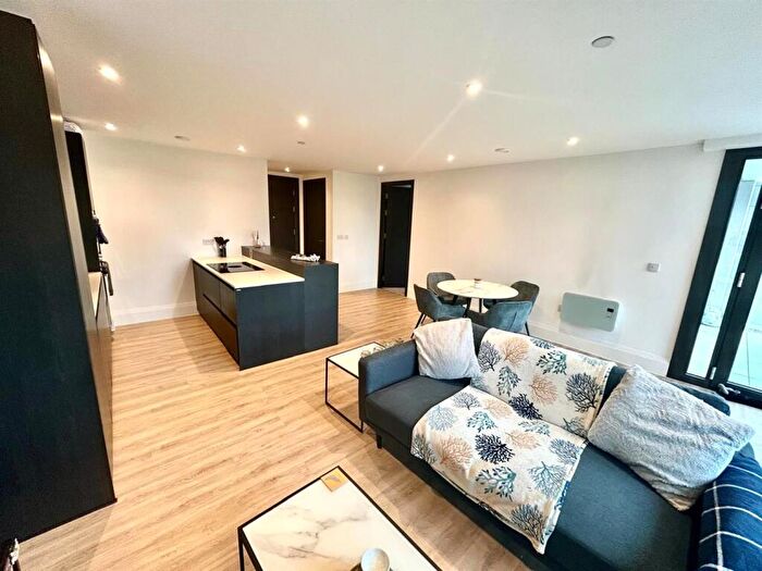 2 Bedroom Flat To Rent In Hallam Towers, A Fulwood Road, Sheffield, S10