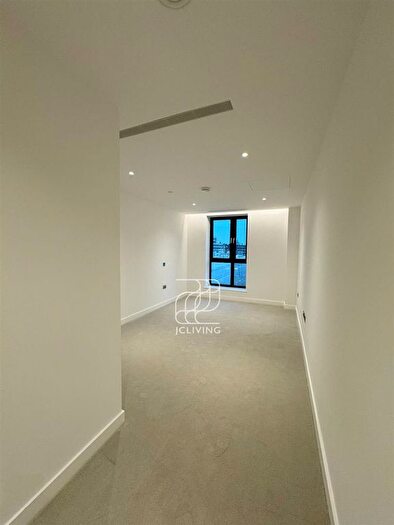 2 Bedroom Flat To Rent In Opus House, London, WC1X