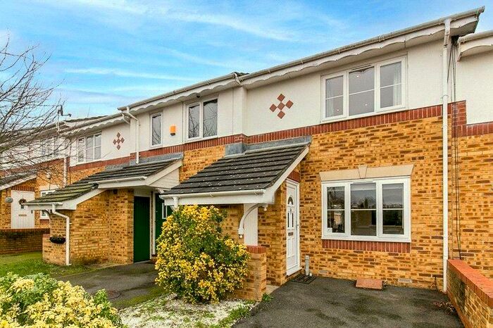 2 Bedroom Terraced House To Rent In Sissinghurst Close, Bromley, BR1