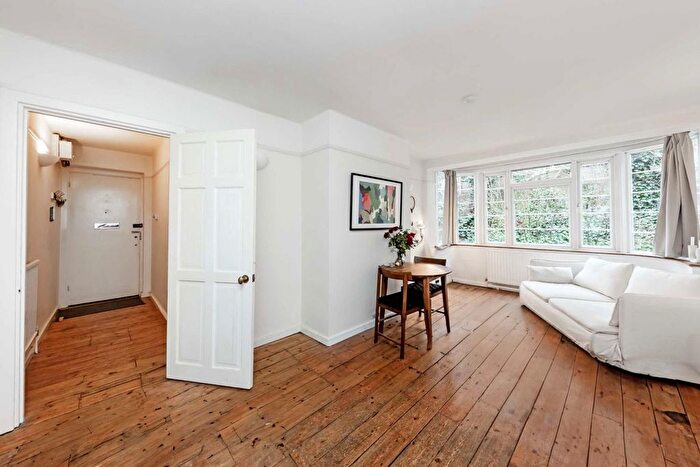 1 Bedroom Flat For Sale In Manor Vale, Boston Manor Road, Brentford, TW8