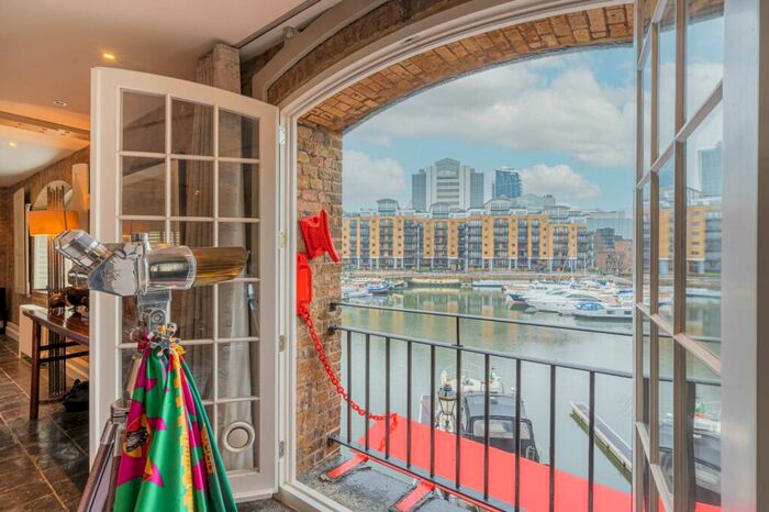 4 Bedroom Flat To Rent In East Smithfield, St Katharine Docks, London, E1W