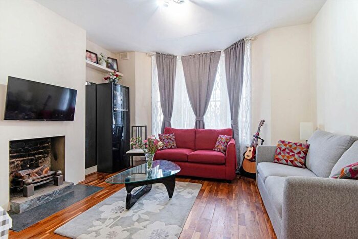 2 Bedroom Flat To Rent In Fernhead Road, Maida Vale, W9
