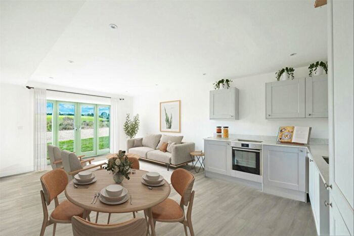 2 Bedroom Barn Conversion For Sale In Broadclyst, Exeter, EX5