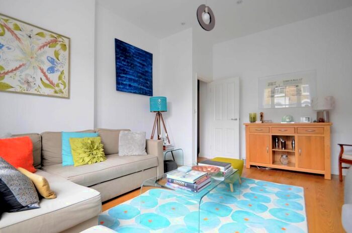 2 Bedroom Maisonette To Rent In Friary Road, London, SE15