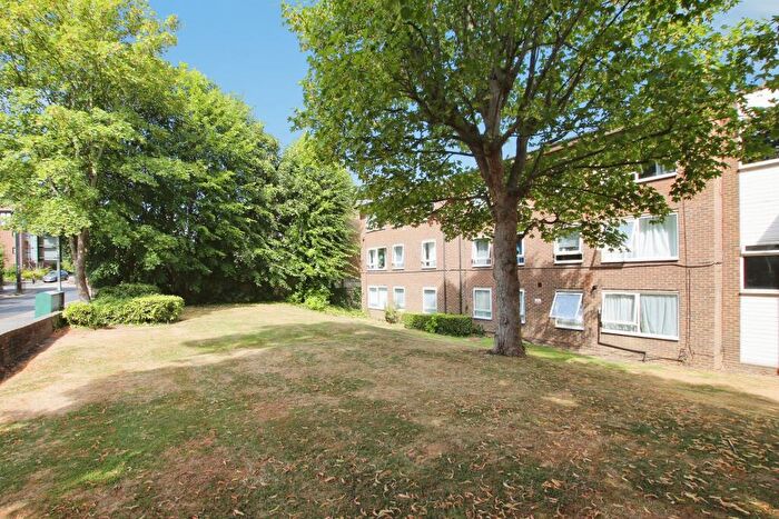 2 Bedroom Flat To Rent In Sinclair Court, Canning Road, Croydon, CR0