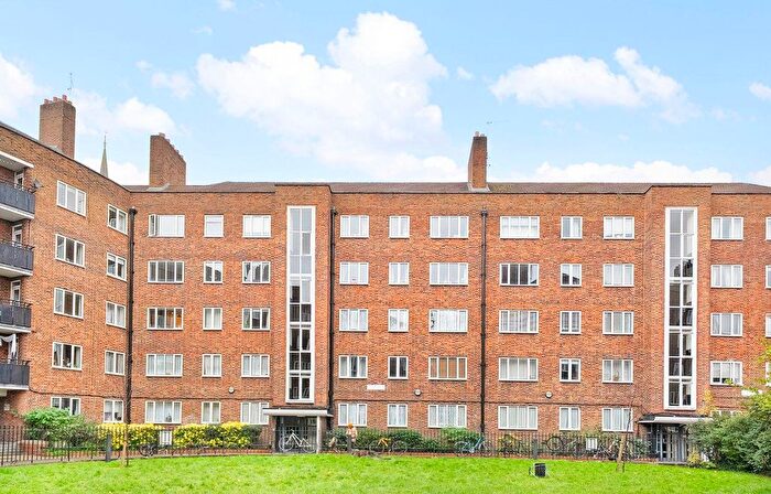 3 Bedroom Flat For Sale In Stoke Newington Church Street, N16