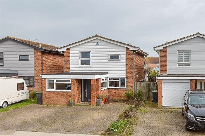 3 Bedroom Detached House For Sale In Kingsfield Road, Broomfield, Herne Bay, Kent, CT6