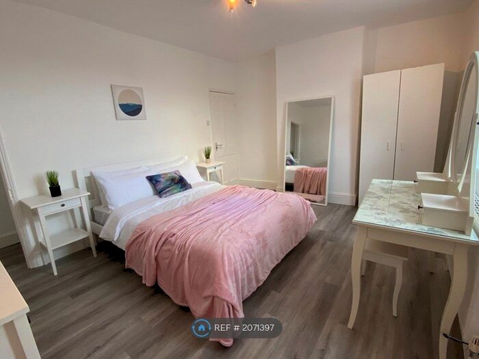 4 Bedroom Terraced House To Rent In Air Balloon Road, Bristol, BS5