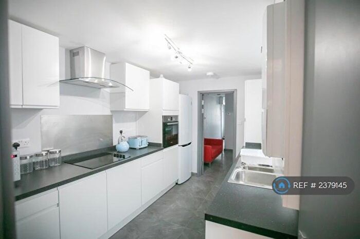 4 Bedroom Terraced House To Rent In Ranelagh Road, Portsmouth, PO2