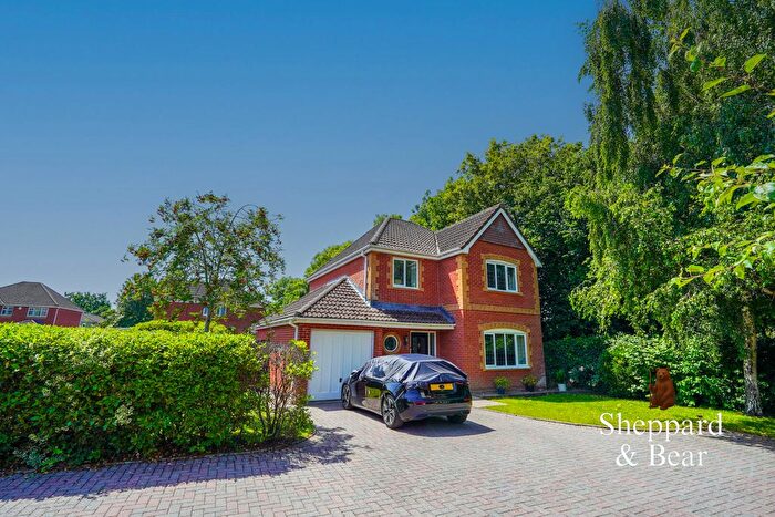 4 Bedroom Detached House For Sale In Cambrian Drive, Marshfield, Cardiff, CF3