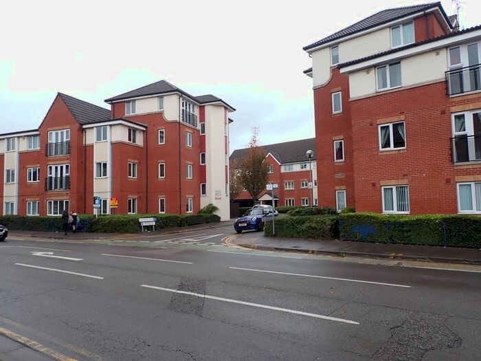 2 Bedroom Flat To Rent In Barnsdale Close, Loughborough, LE11