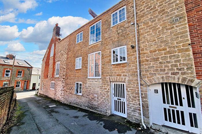 1 Bedroom Flat For Sale In Bridport, DT6