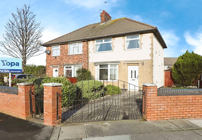 3 Bedroom Semi Detached House For Sale In Gayhurst Crescent, Liverpool, L11